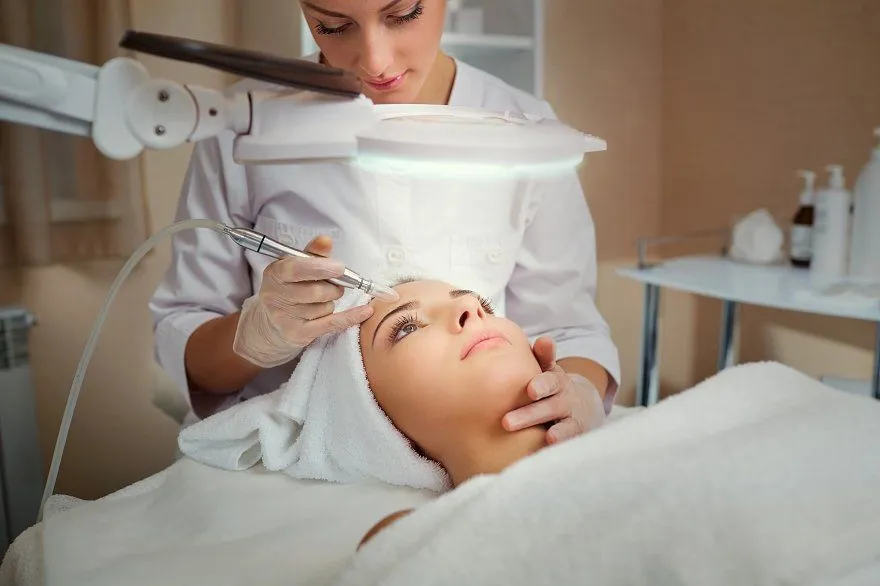 Dr. Pragati Gogia Jain - dermatologist in Aliganj Lucknow